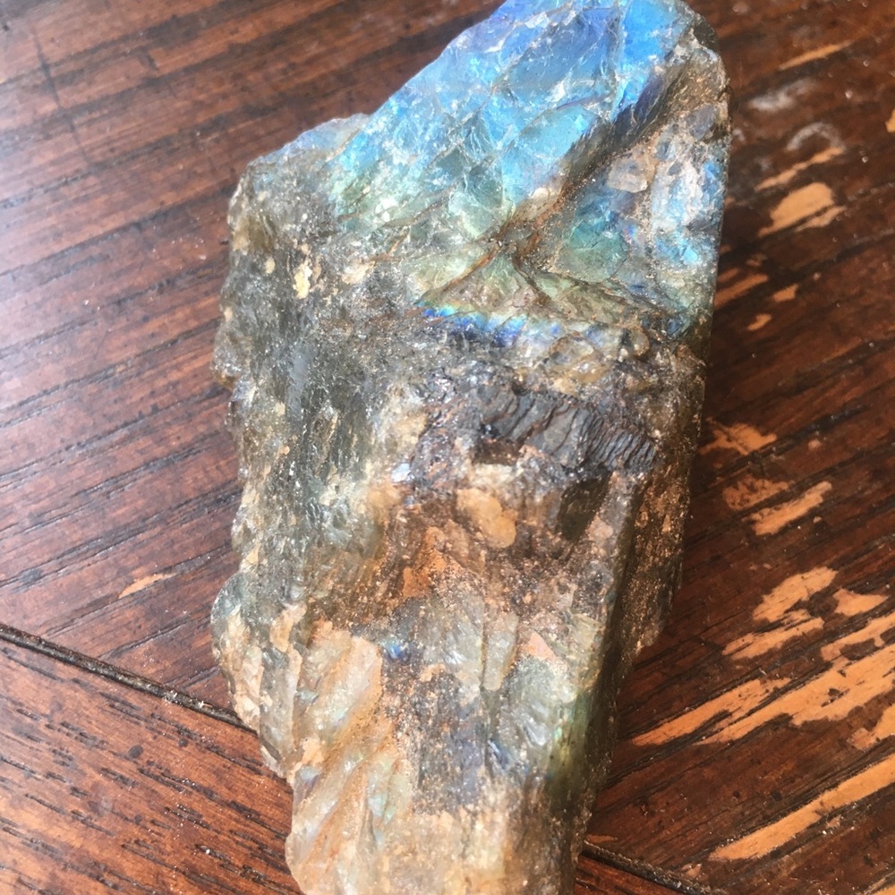 Labradorite crystal - Picture 3 of 3